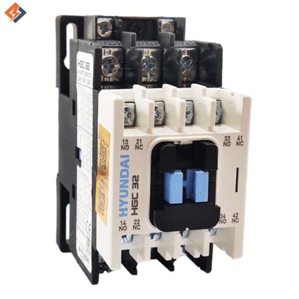 کنتاکتور 32 آمپر هیوندای با بوبین 220V AC